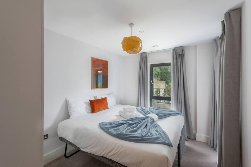 Apartament Stylish 2 Bed 2 Bath In Highgate & Free Parking Londyn Zewnętrze zdjęcie